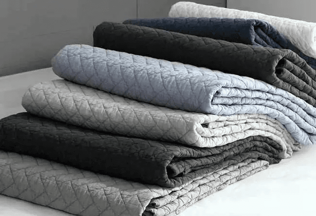 Gợi ý những chất liệu chăn mùa hè mát